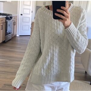 GAP classic knit sweater in white size medium 🤍